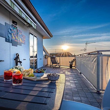 Il Terrazzo Sul Tramonto Leilighet Bastiglia Eksteriør bilde